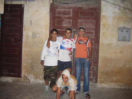 moi et anouar et tarik et badr